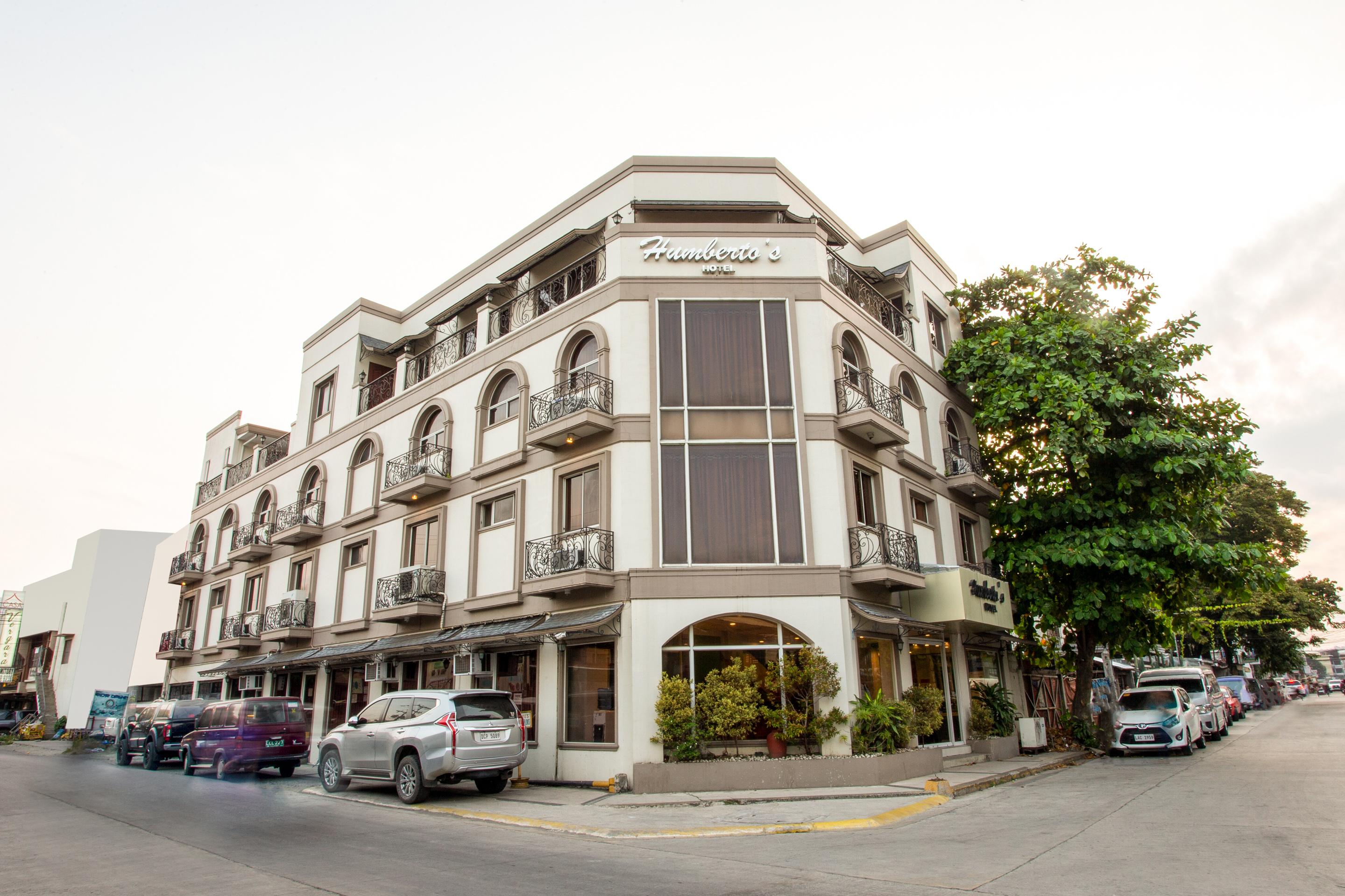 Oyo 414 Humberto'S Hotel Davao Stadt Exterior foto